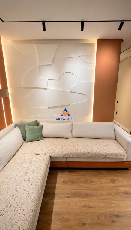 SHITET APARTAMENT 2+1+BALLKON "RRUGA DERVISH LUZHA, 5 MAJI" 200.000 EURO