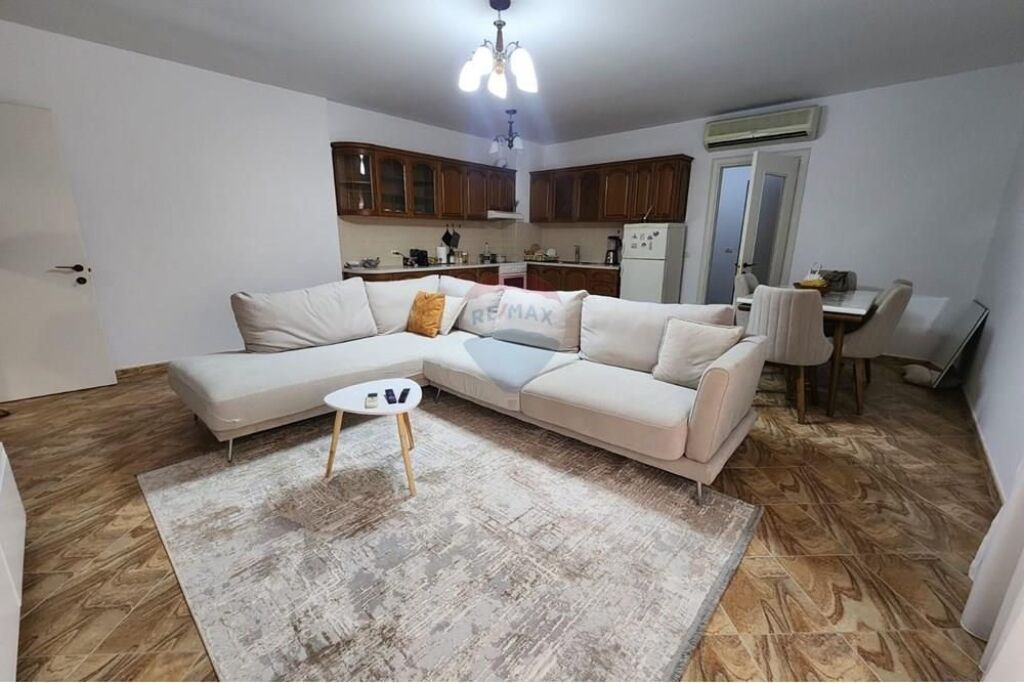 Apartament 2+1+2 per qira te Zogu i Zi!