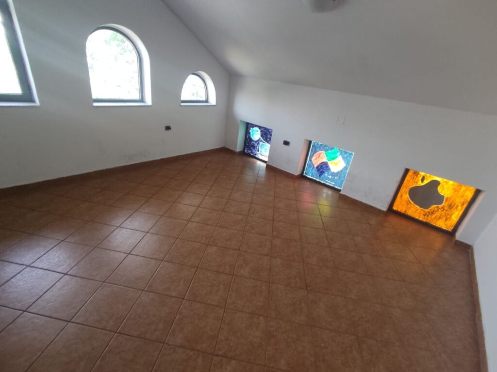 Affittasi villa su 4 piani in Via Elbasanit   ID 5415