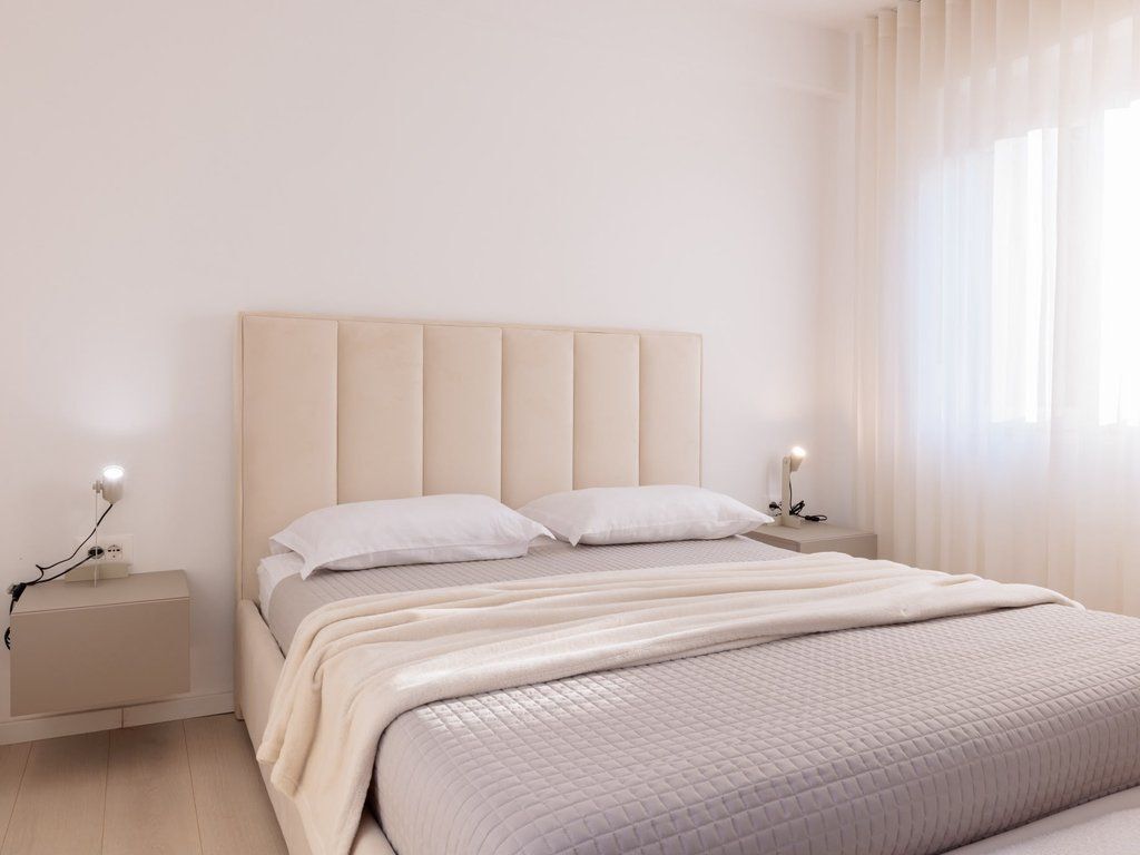 Shitet , Apartament 3+1, Rruga Mine Peza, Tiranë