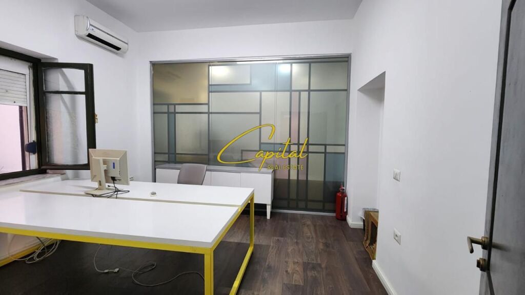 BUSINESS PREMISES FOR RENT 900 M2 FORMER BLOCK 1,500,000 LEKE