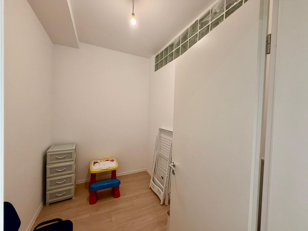 Si dà 1+1+Deposito +Parcheggio presso Komp Magnet/21Dhjetori 🏷️65.000Leke