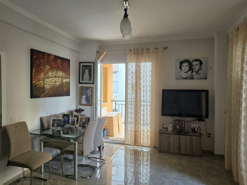 🏡 Apartment 1+1  📍Porcelan, Zini Sako Street, near Blloku Kolombo
