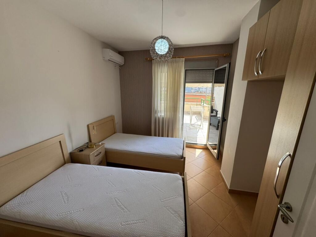 🏡 FOR RENT APARTMENT 2+1+2  📍 Halili Complex, Selvia💰 Price: 85,000 lek/month