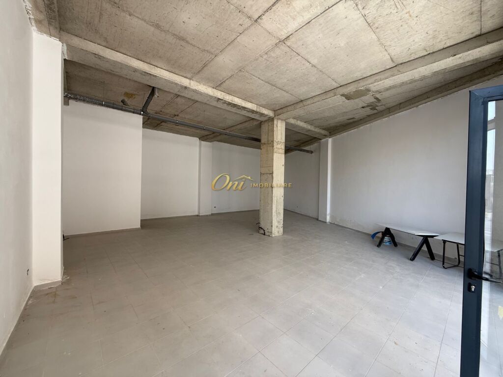 DRY LAKE, SHOP FOR RENT