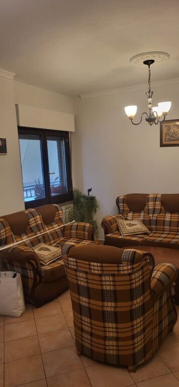 APARTAMENT ME QERA 2+1 KOMUNA E PARISIT 70.000 LEKE FH-90643