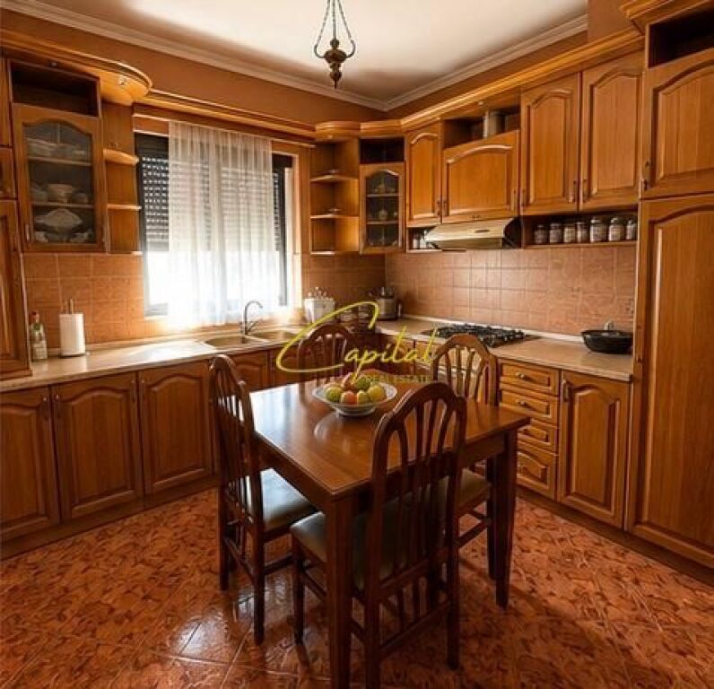 APARTAMENT ME QIRA 2+1 LAPRAKE 55.000 LEKE