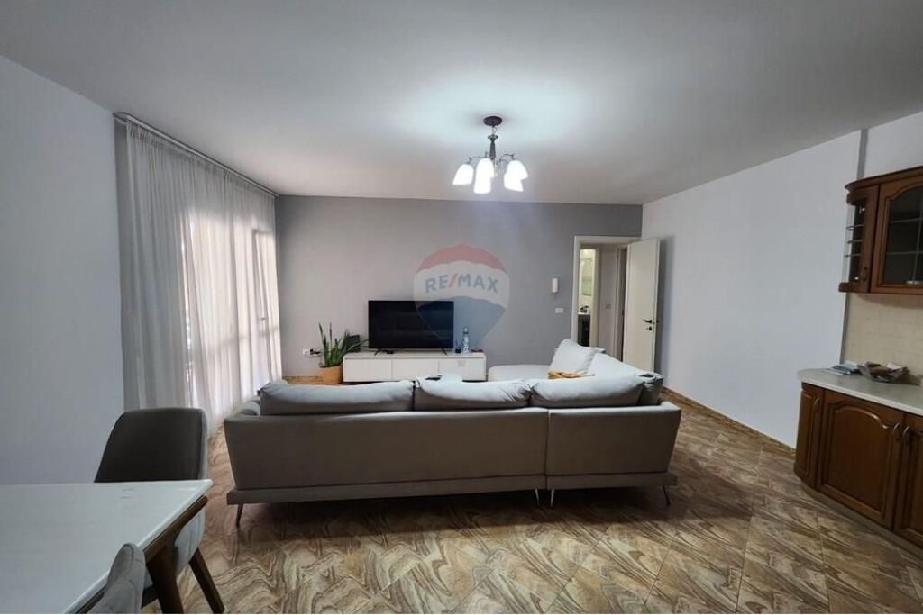 Apartament 2+1+2 per qira te Zogu i Zi!