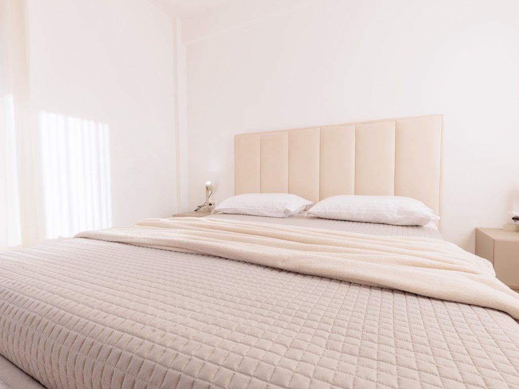 Shitet , Apartament 3+1, Rruga Mine Peza, Tiranë