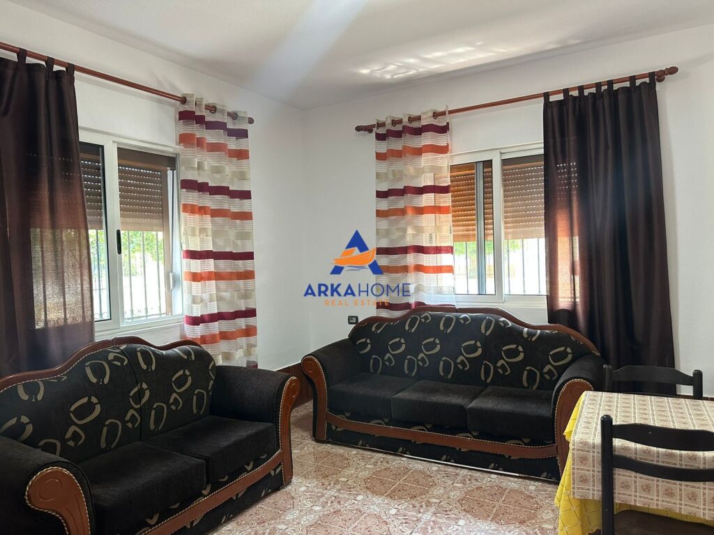SI AFFITTA IL PRIMO PIANO DI UNA CASA PRIVATA 120 M2 "CASA ITALIA" 500 EURO