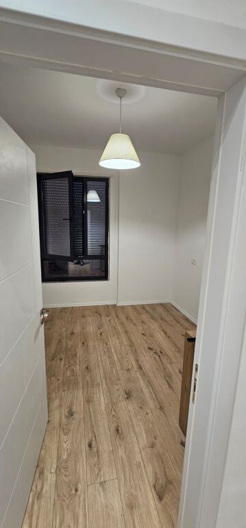 Affitto | Apartament 2 + 1 + 2 | Rruga 5 Maji | 600 €/mese
