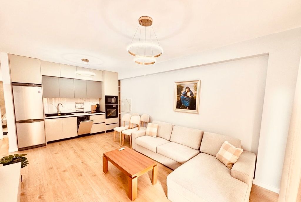 JEPET ME QERA APARTAMENT  2+1, KOMUNA PARISIT !