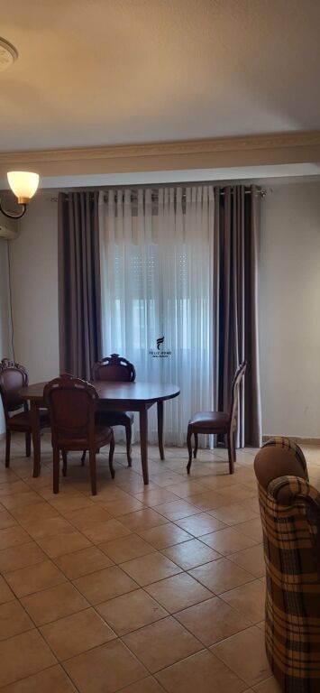 APARTAMENT ME QERA 2+1 KOMUNA E PARISIT 70.000 LEKE FH-90643