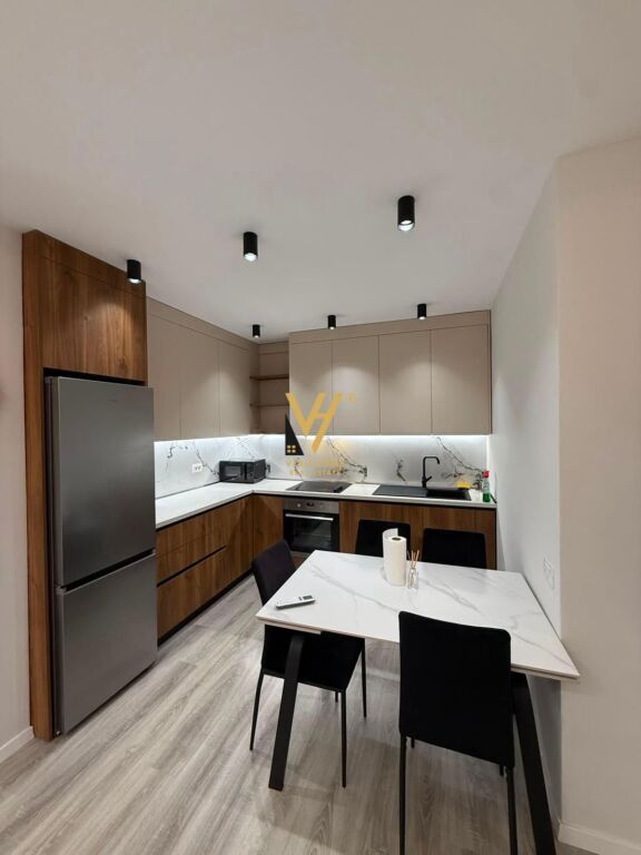 JEPET APARTAMENT 1+1+BLK ME QIRA TE RR.DRITAN HOXHA 65.000 LEKE