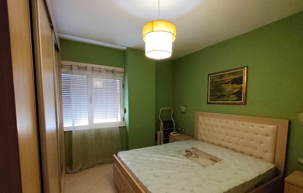 2+1 apartment for rent on Frosina Plaku Street, near Mondial ID 5420