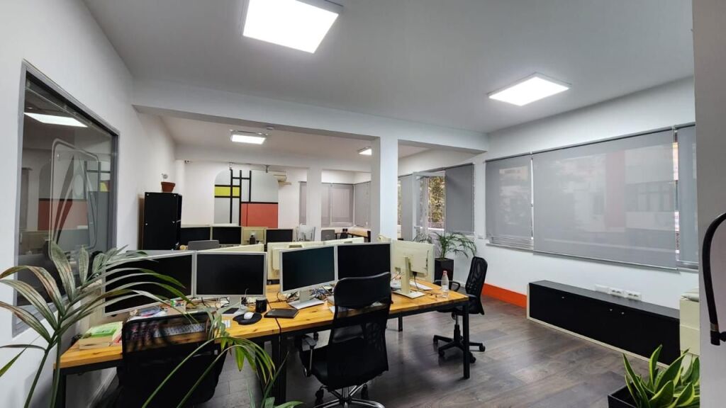 🏢 EDIFICIO PRESTIGIOSO IN AFFITTO – BLLOK