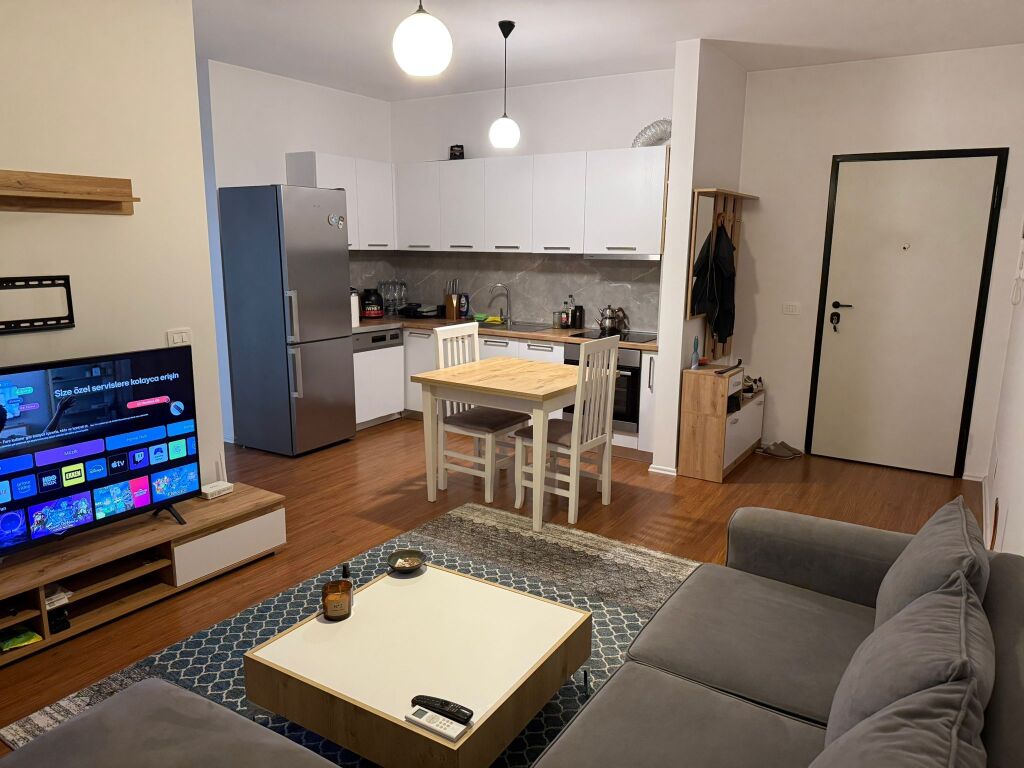 🏡 APPARTAMENTO 2+1+2 IN AFFITTO 📍 Fiori di Bosco💰 Prezzo: 90000 Lekë/Mese