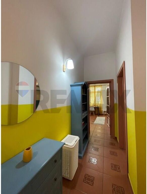 APARTAMENT 2+1 ME QIRA NE BLLOK !