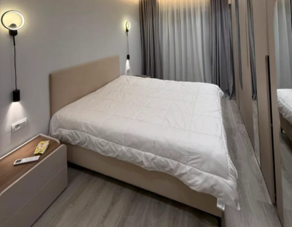 Jepet apartament 1+1+Ballkon me qira tek Kompleksi E-88 , Laprake , Rruga Dritan Hoxha , ish Dogana , Zogu i Zi .