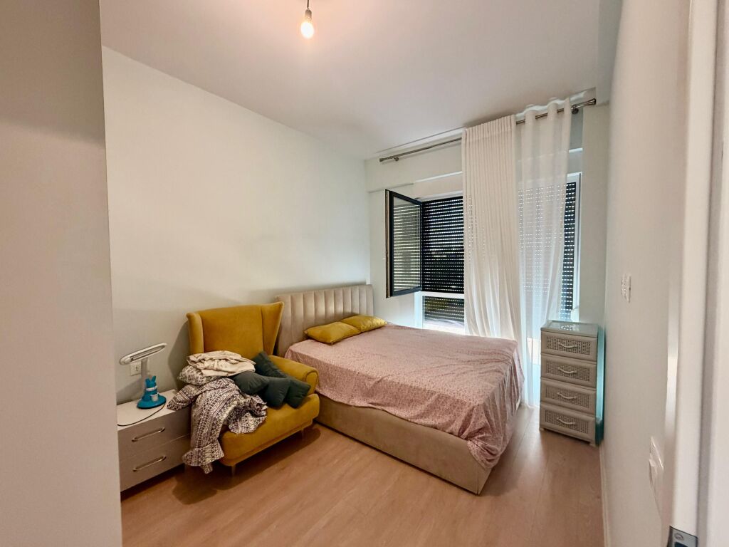 Si dà 1+1+Deposito +Parcheggio presso Komp Magnet/21Dhjetori 🏷️65.000Leke