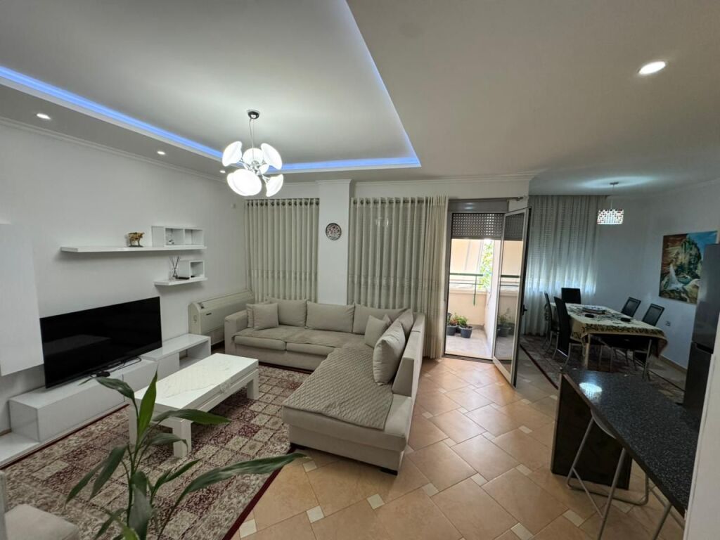 🏡 FOR RENT APARTMENT 2+1+2  📍 Halili Complex, Selvia💰 Price: 85,000 lek/month