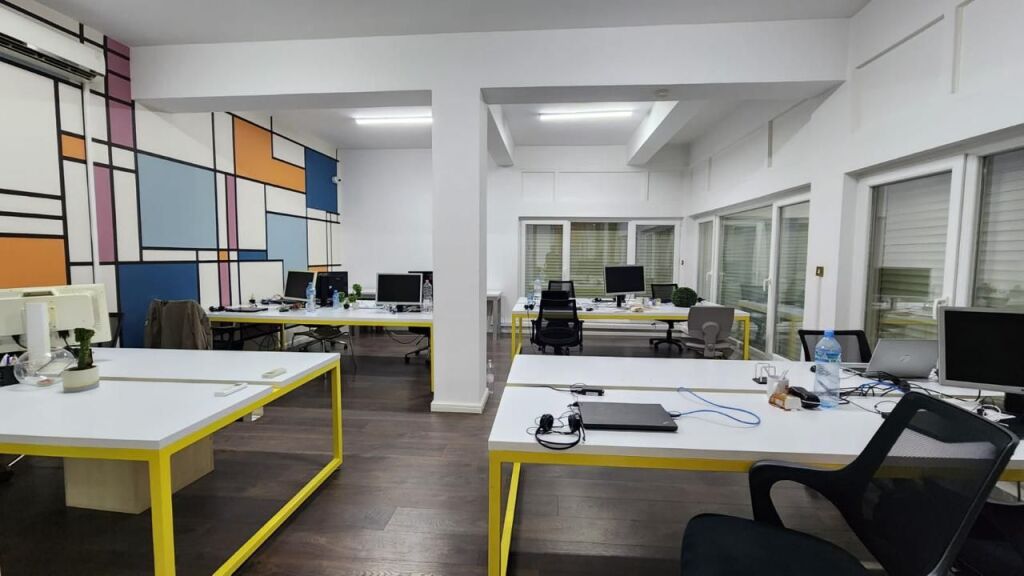 🏢 EDIFICIO PRESTIGIOSO IN AFFITTO – BLLOK