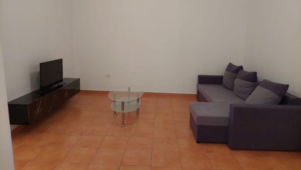 For rent 2+1+2 ASTIR TE FRATARI 450 thousand lek
