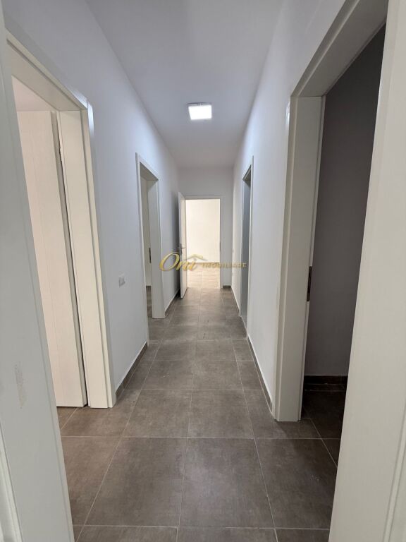 LIQENI I THATE, SPAZIO UFFICIO 160M2 IN AFFITTO