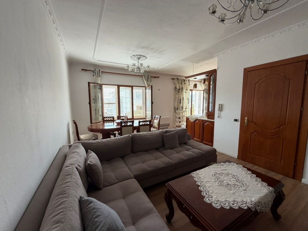 🏠Nella zona di Sauk, si affitta il secondo piano di una villa, 2+1, arredato, 55.000 Leke