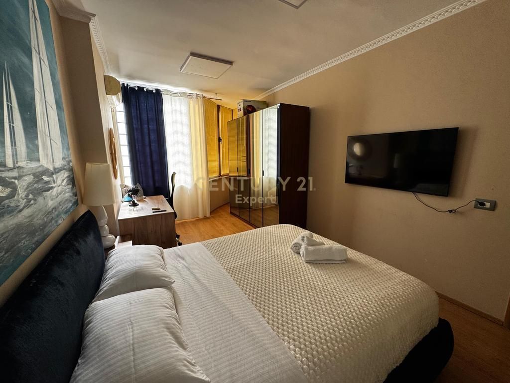 APPARTAMENTO 2+1 IN AFFITTO IN CENTRO !!! 860 € /Mese 80,000 Lek /Mese
