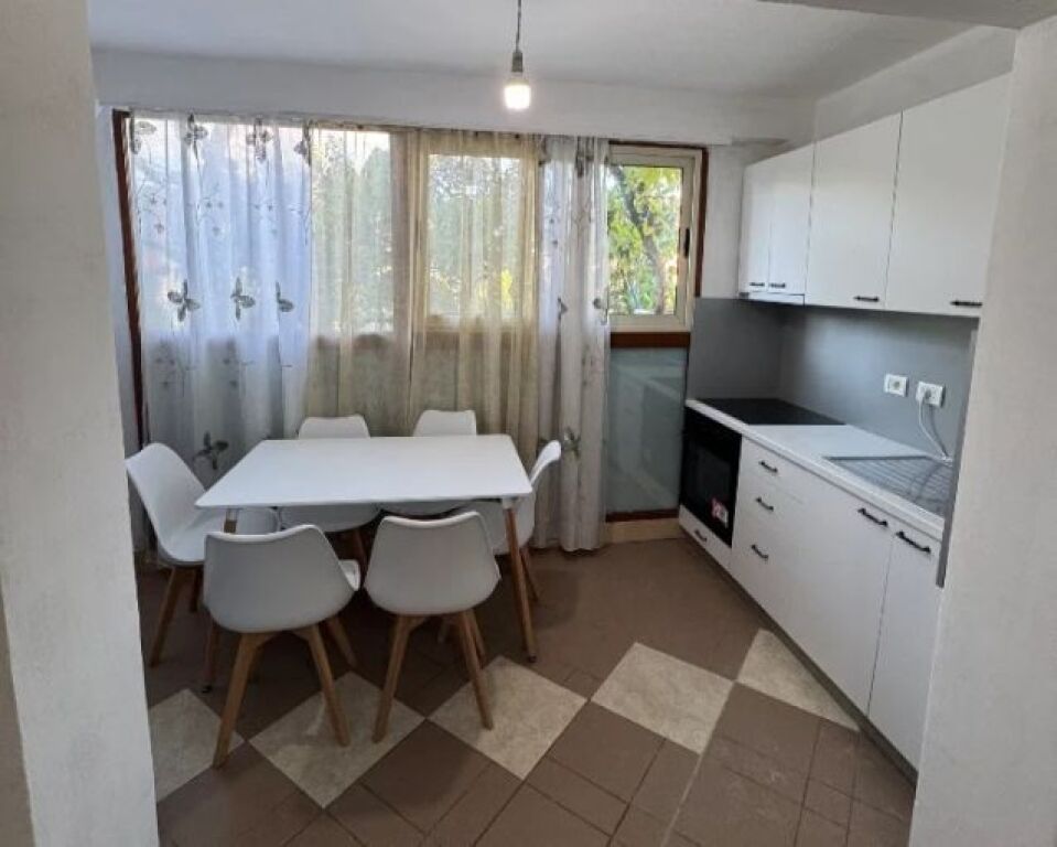 Apartment 1+1 for rent in Selite, Valentina Pistoli Street .