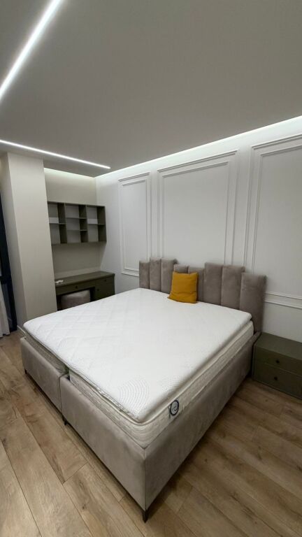 Apartament luksoz me qira prane UET