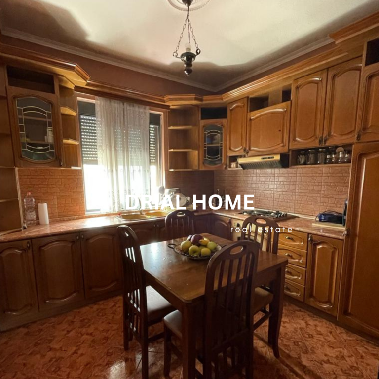 Apartament me qera 2+1