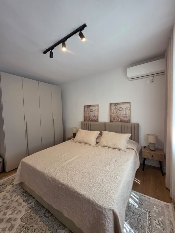 SHITET APARTAMENT 1+1 – RRUGA FERIT XHAJKO (TE ISH RESTORANT DURRËSI)