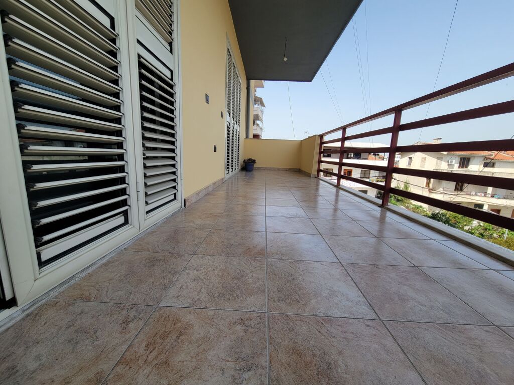 Apartament 3+1+2 per shitje Selite
