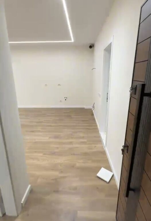 Shiten 2 apartamente 1+1 tek Rezidenca Golden Tower , Rruga Mine Peza , Rruga e Durresit , Zogu i Zi .
