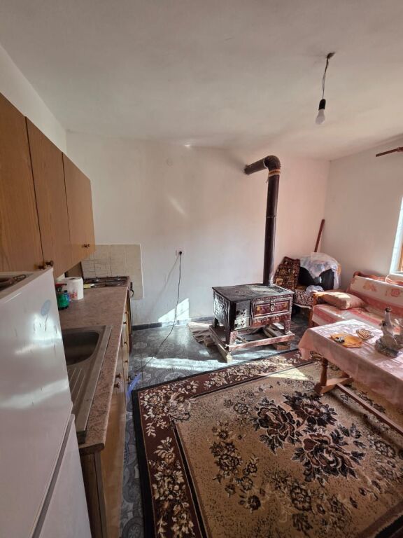 Private House for Sale in Rrushkull