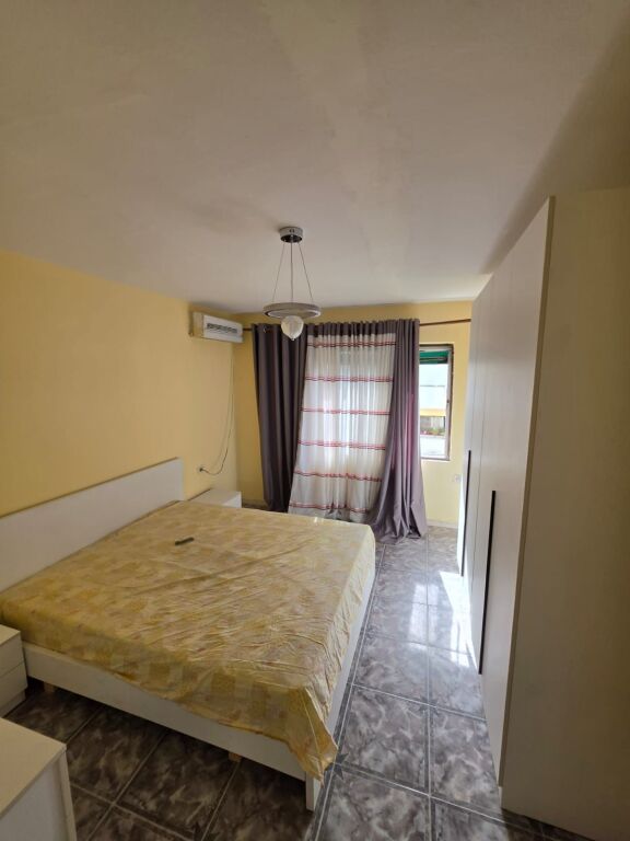 Jepet me qira apartament 2+1 në Myslym Shyri, Tiranë   ID 5411