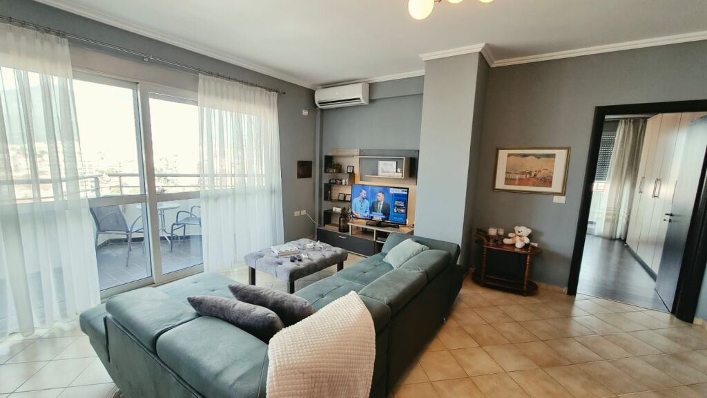 Jepet me qira apartament 1+1