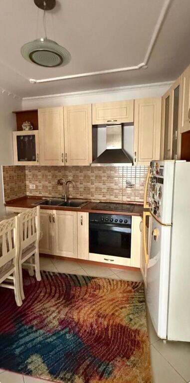 Apartament me qera 2+1 Fresk