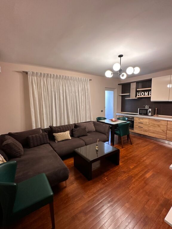 Apartment 2+1 for rent Xhamlliku !