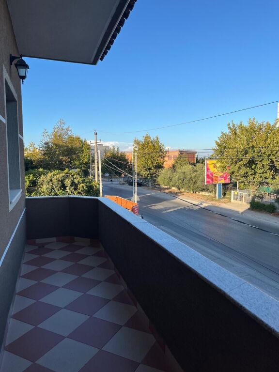 Casa privata in affitto a Fier (Sheq i Vogel)