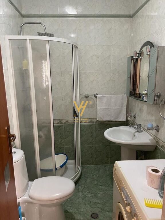 APPARTAMENTO 2+1+2+BLK IN AFFITTO A BLLOKU 100.000 LEKE