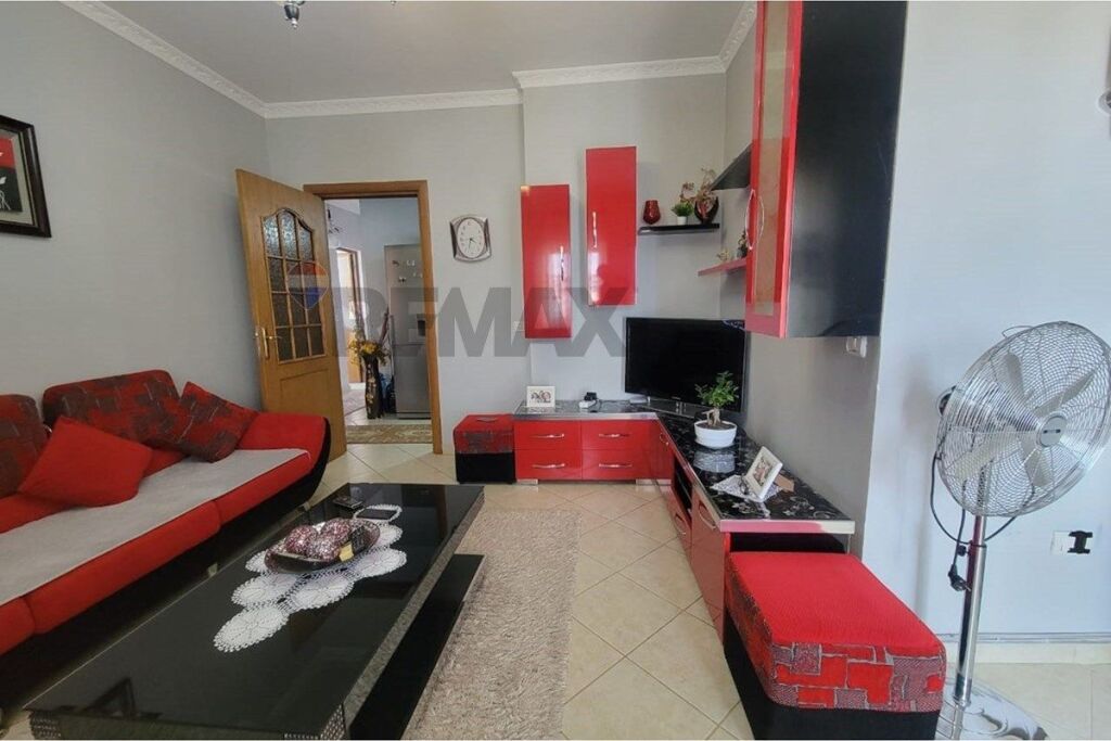 Apartament 2+1+2 per shitje, Don Bosko!