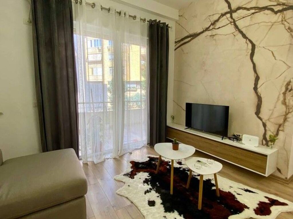 🏡 **MODERN 1+1 APARTMENT FOR RENT – DRY LAKE**
