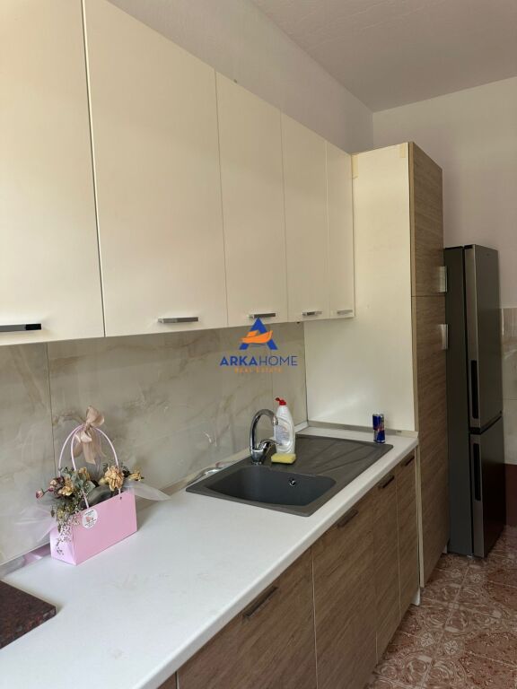 SI AFFITTA IL PRIMO PIANO DI UNA CASA PRIVATA 120 M2 "CASA ITALIA" 500 EURO