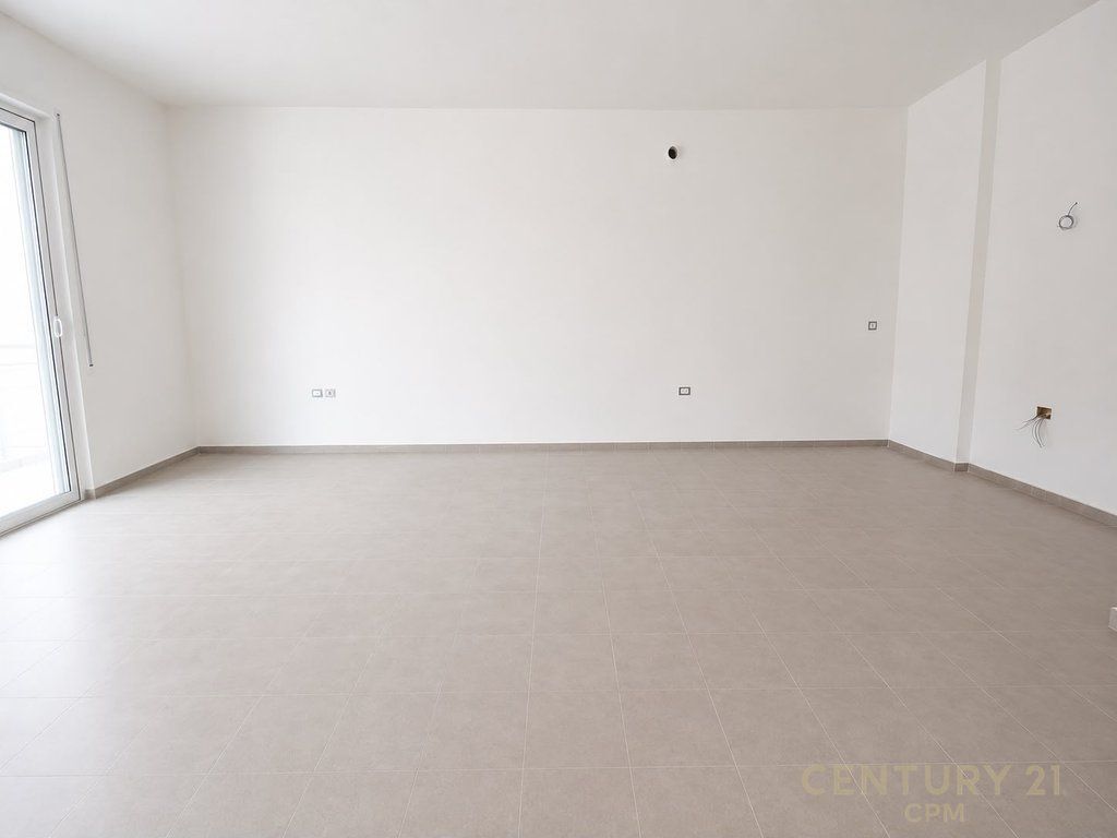 PRANE LUNGOMARE SHESIM APARTAMENT 2+1 + POST PARKIMI EKSTRA 190,800 €