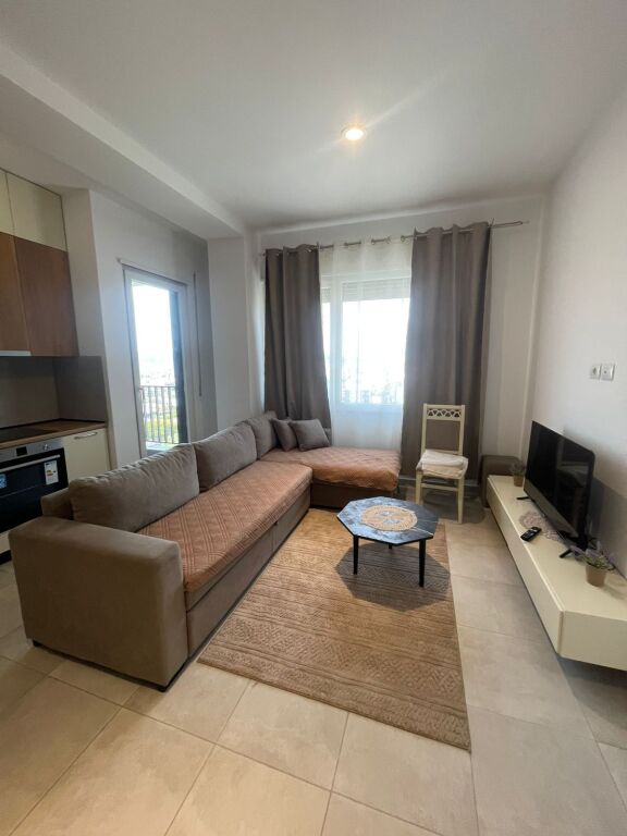 APARTAMENT 1+1 PER QERA PRANE PALLATIT ME SHIGJETA
