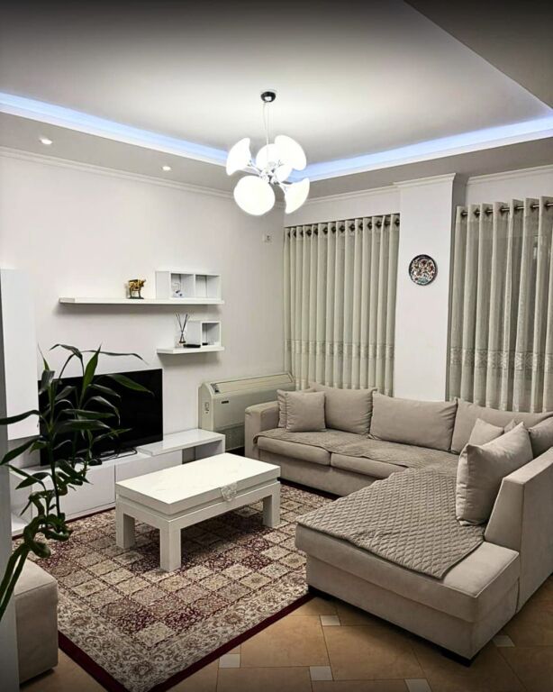 🏡 JEPET ME QIRA | 2+1+2 + VERANDË | SELVIA
