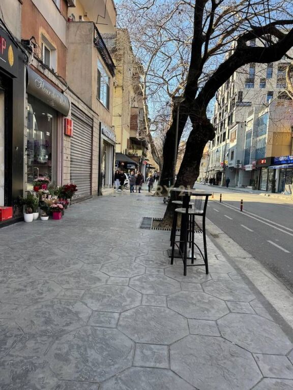 Apartament - Për Shitje - Myslym Shyri, Tiranë(ID: 530481001-1412)